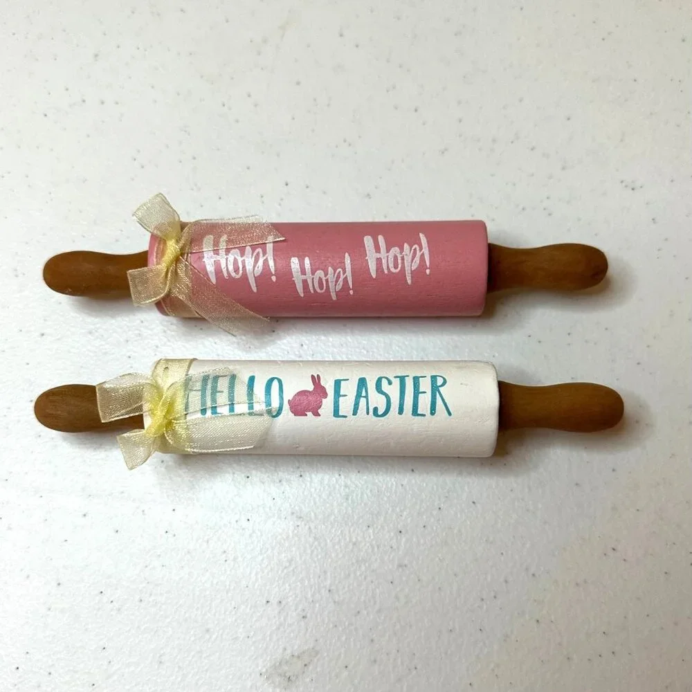 Set of 2 Easter mini rolling pins decoration Hop! Hop! Hop! and Hello Easter